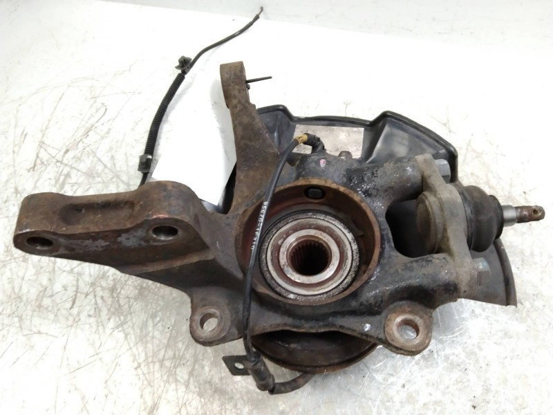 Recambio de mangueta delantera derecha para kia sportage 2.0 cat referencia OEM IAM   