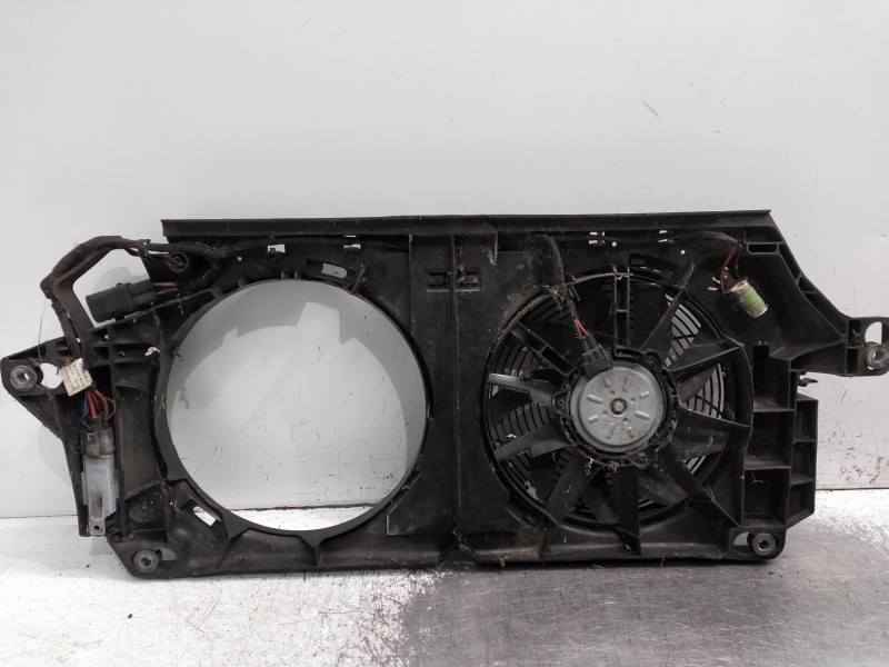 Recambio de electroventilador para volkswagen crafter caja cerrada referencia OEM IAM A9069062500 FS2067 M158596D