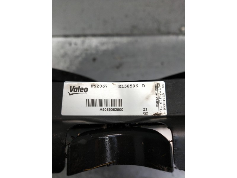 Recambio de electroventilador para volkswagen crafter caja cerrada referencia OEM IAM A9069062500 FS2067 M158596D