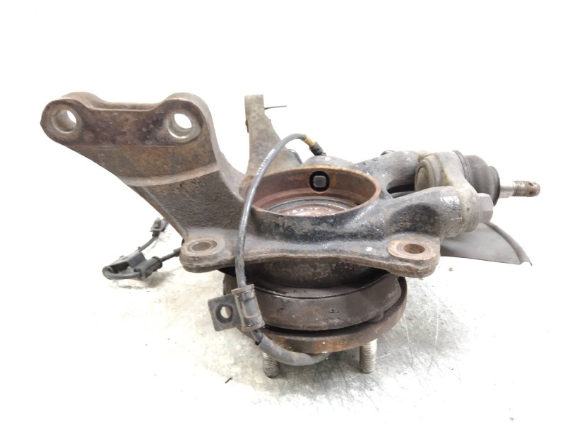 Recambio de mangueta delantera derecha para kia sportage 2.0 cat referencia OEM IAM   