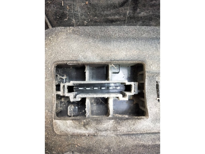 Recambio de piloto trasero izquierdo para volkswagen crafter caja cerrada referencia OEM IAM   