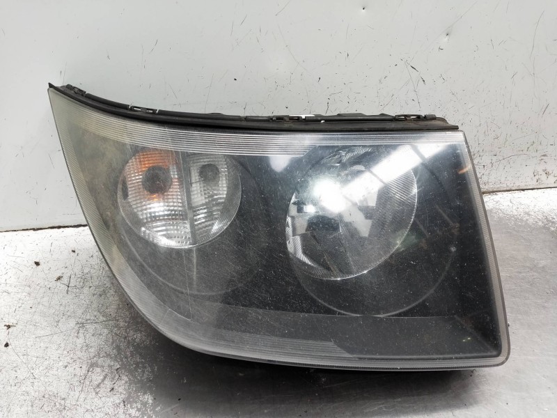 Recambio de faro derecho para volkswagen crafter caja cerrada referencia OEM IAM 2E1941005 90682008 1ER01159201