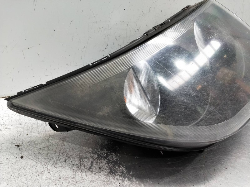 Recambio de faro derecho para volkswagen crafter caja cerrada referencia OEM IAM 2E1941005 90682008 1ER01159201