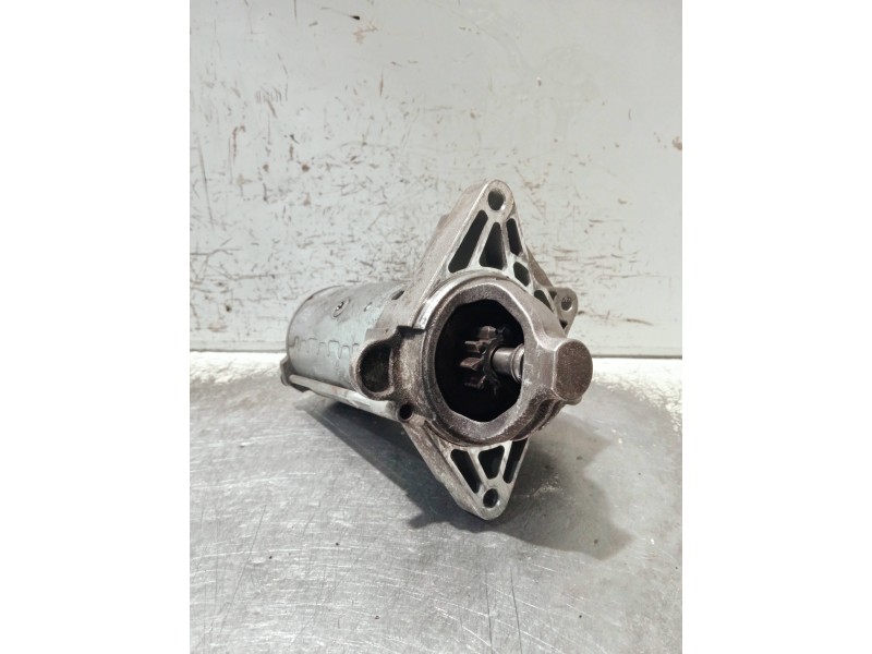 Recambio de motor arranque para renault megane ii berlina 5p referencia OEM IAM 8200458765 TS22E5 