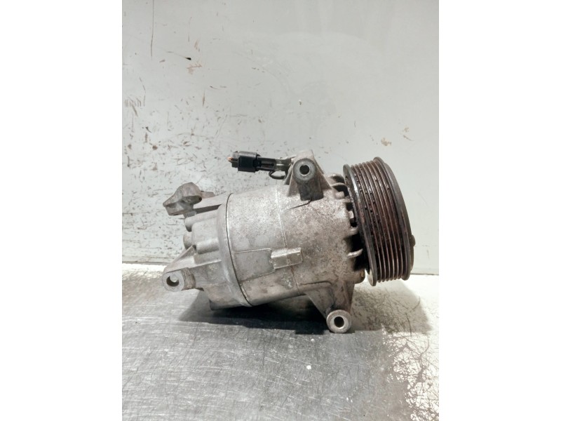 Recambio de compresor aire acondicionado para renault megane ii berlina 5p referencia OEM IAM 6570457  