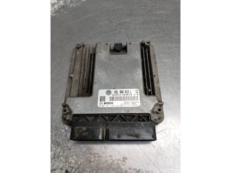 Recambio de centralita motor uce para volkswagen crafter caja cerrada referencia OEM IAM 0281017664 03L906012L 