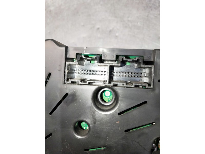 Recambio de cuadro instrumentos para chrysler voyager (rg) 2.8 crd cat referencia OEM IAM P05082684AG A2C53110712 