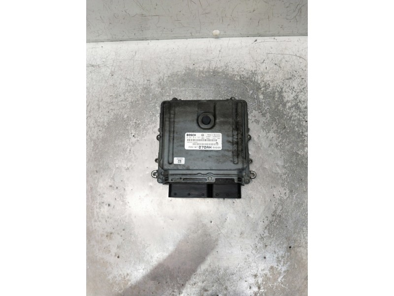 Recambio de centralita motor uce para chrysler voyager (rg) 2.8 crd cat referencia OEM IAM 0281014787 P05187070AH 