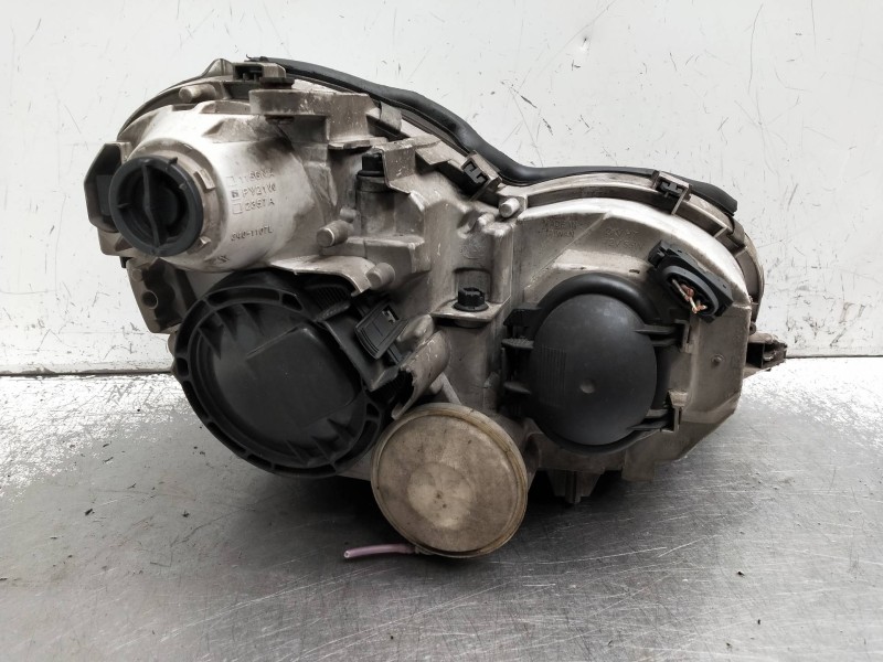 Recambio de faro izquierdo para mercedes clase c (w203) berlina referencia OEM IAM   
