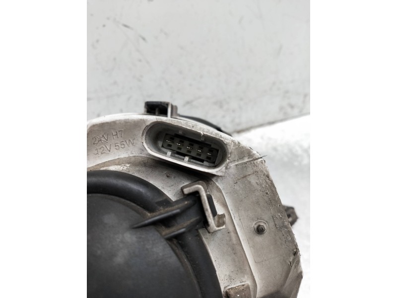 Recambio de faro izquierdo para mercedes clase c (w203) berlina referencia OEM IAM   