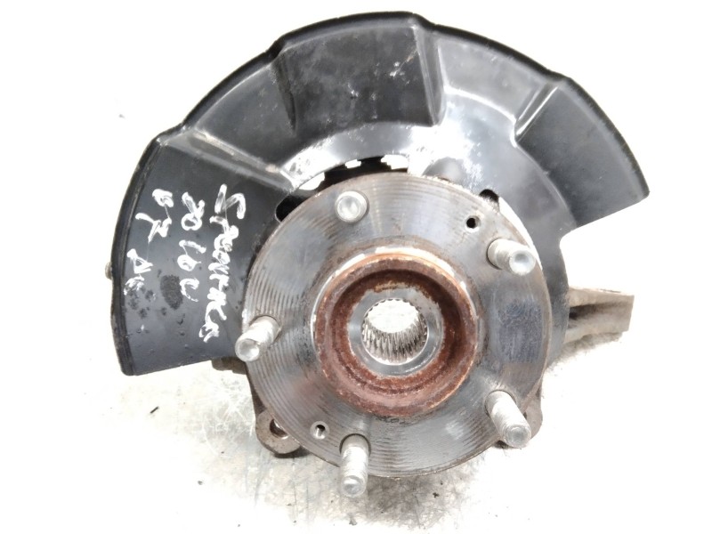 Recambio de mangueta delantera derecha para kia sportage 2.0 cat referencia OEM IAM   