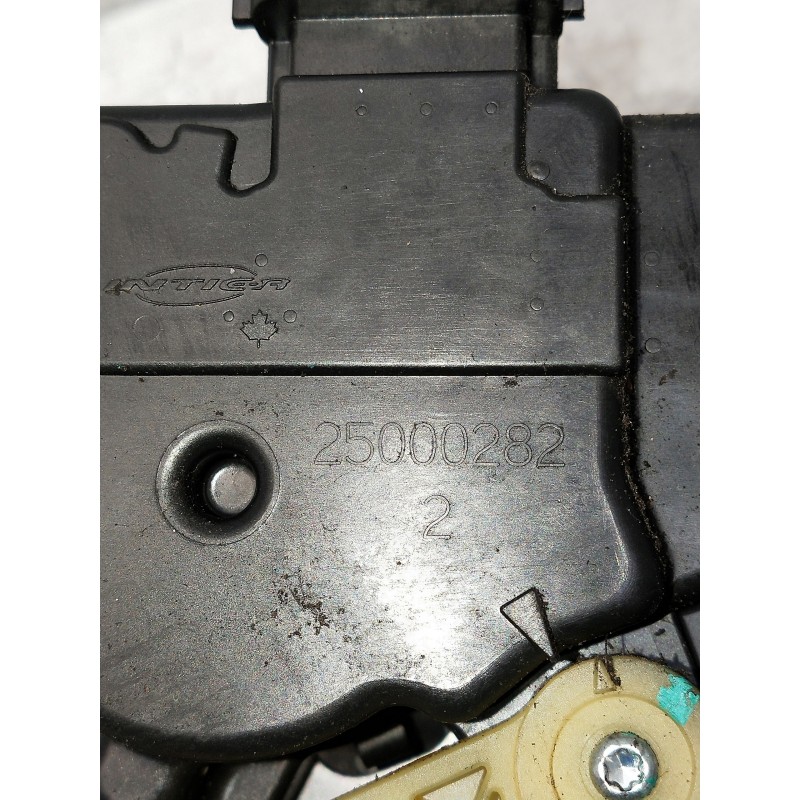 Recambio de motor cierre centralizado trasero izquierdo para chrysler voyager (rg) 2.8 crd cat referencia OEM IAM A0710091092 25