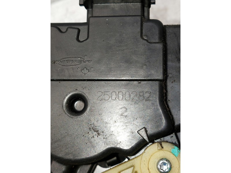 Recambio de motor cierre centralizado trasero izquierdo para chrysler voyager (rg) 2.8 crd cat referencia OEM IAM A0710091092 25