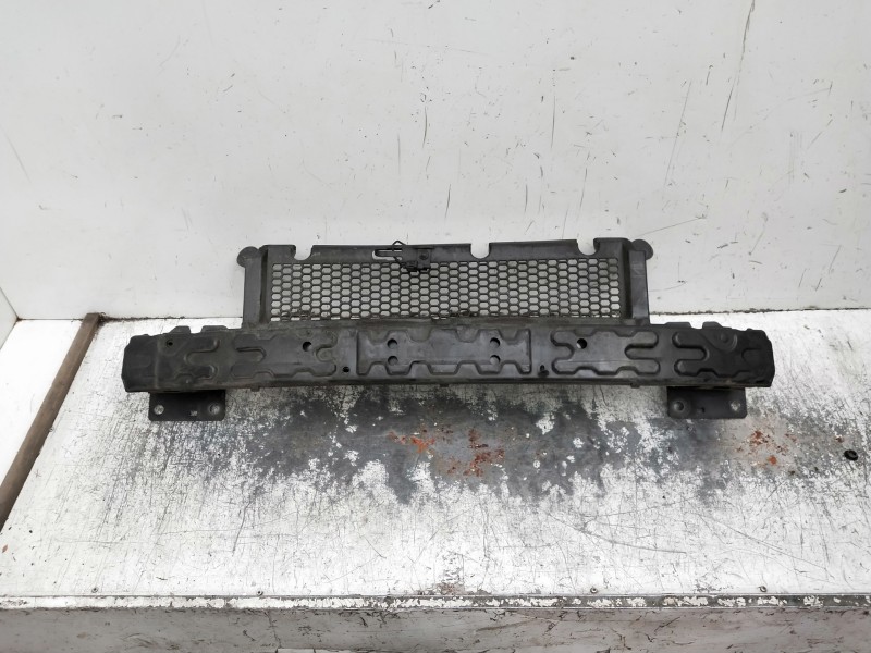 Recambio de refuerzo paragolpes delantero para chrysler voyager (rg) 2.8 crd cat referencia OEM IAM   