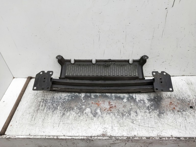 Recambio de refuerzo paragolpes delantero para chrysler voyager (rg) 2.8 crd cat referencia OEM IAM   