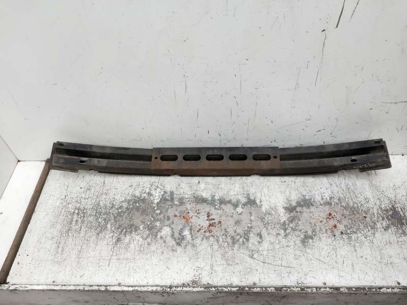 Recambio de refuerzo paragolpes trasero para chrysler voyager (rg) 2.8 crd cat referencia OEM IAM   