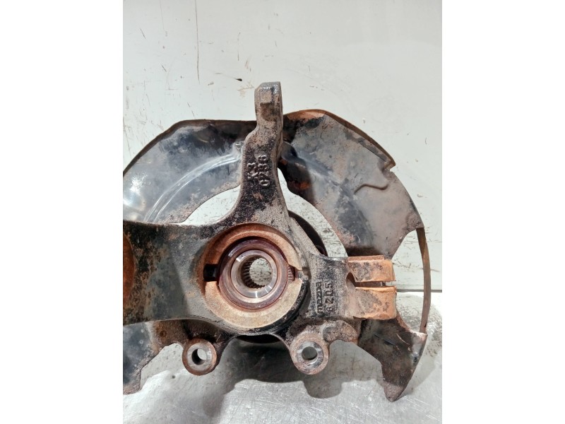 Recambio de mangueta delantera derecha para mazda 5 berl. (cr) referencia OEM IAM K3C236  