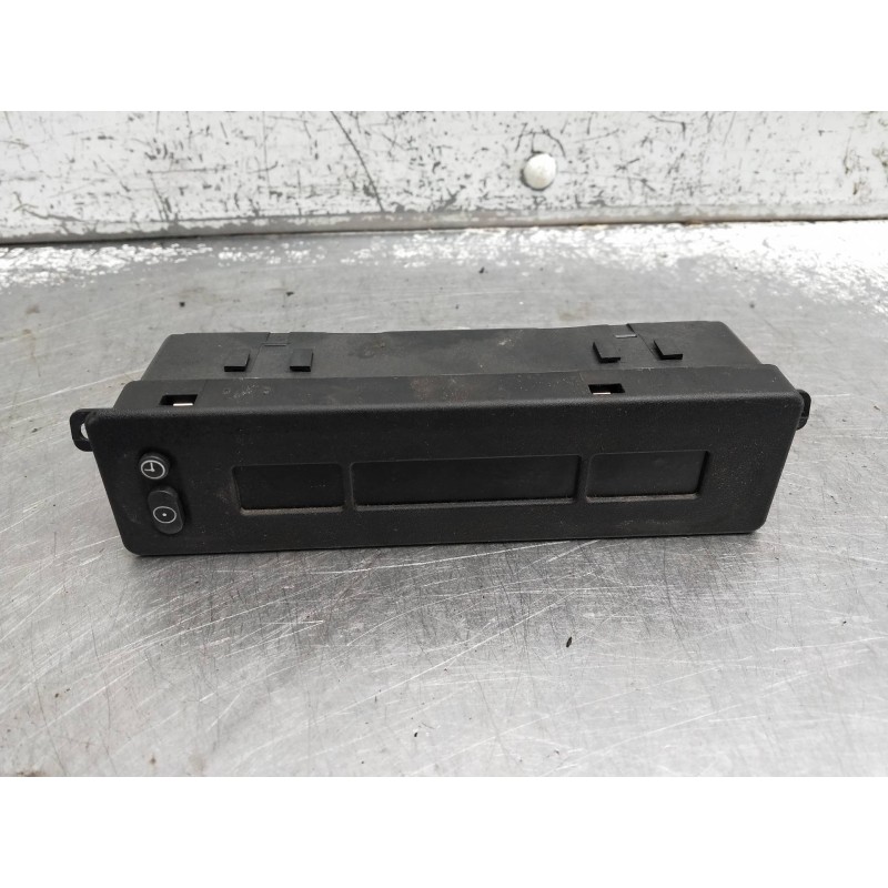 Recambio de pantalla multifuncion para opel corsa b referencia OEM IAM 90437127 5WK7456 SIEMENS