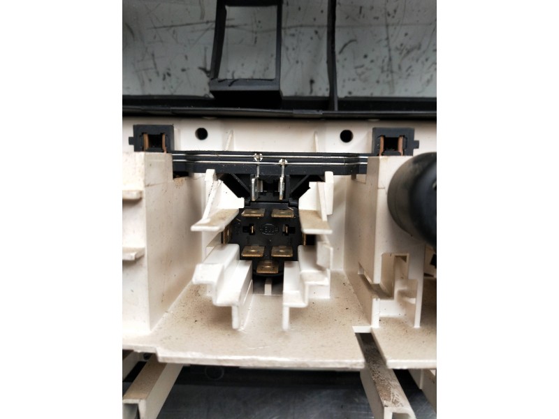 Recambio de mando calefaccion / aire acondicionado para opel corsa b referencia OEM IAM   