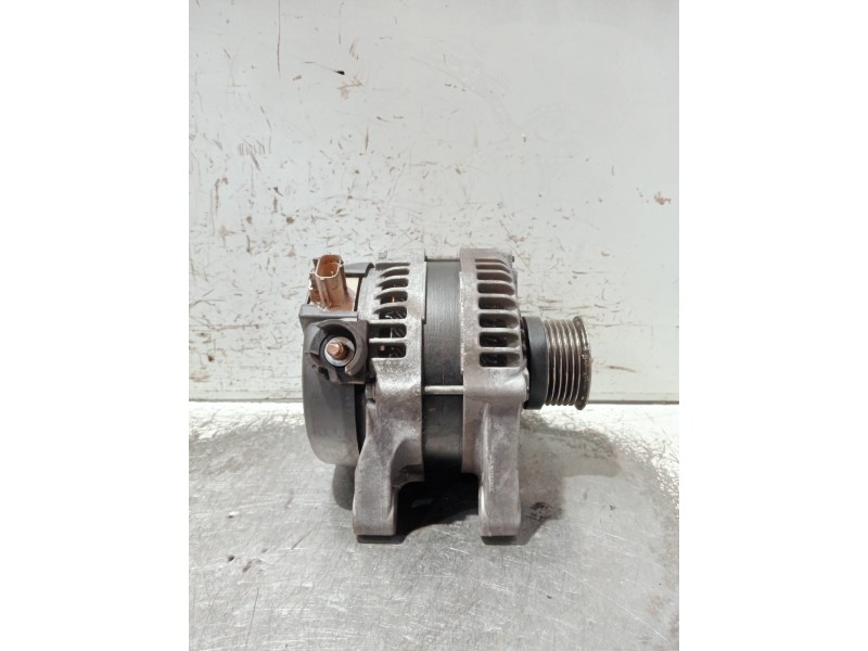 Recambio de alternador para volvo v50 familiar referencia OEM IAM 0986049171  