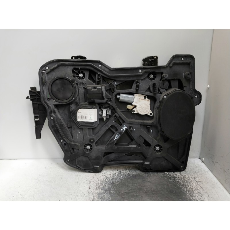 Recambio de elevalunas delantero izquierdo para chrysler voyager (rg) 2.8 crd cat referencia OEM IAM 20075604780 3015750 0009003