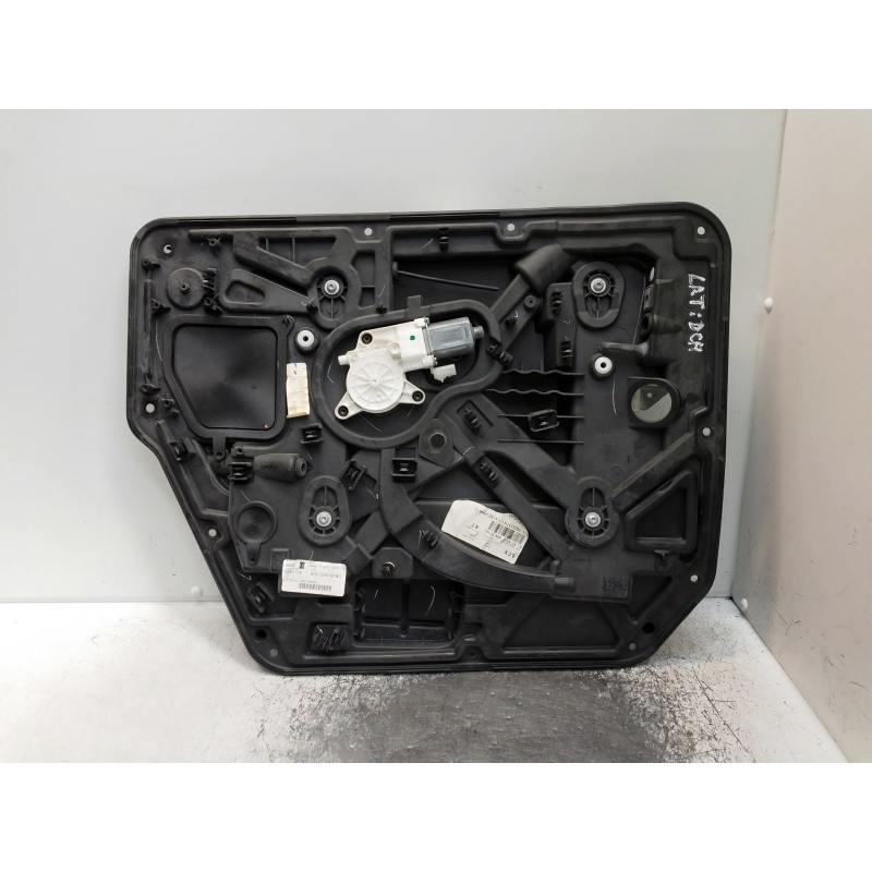Recambio de elevalunas trasero derecho para chrysler voyager (rg) 2.8 crd cat referencia OEM IAM 20075604780 09203741 3016661G 5