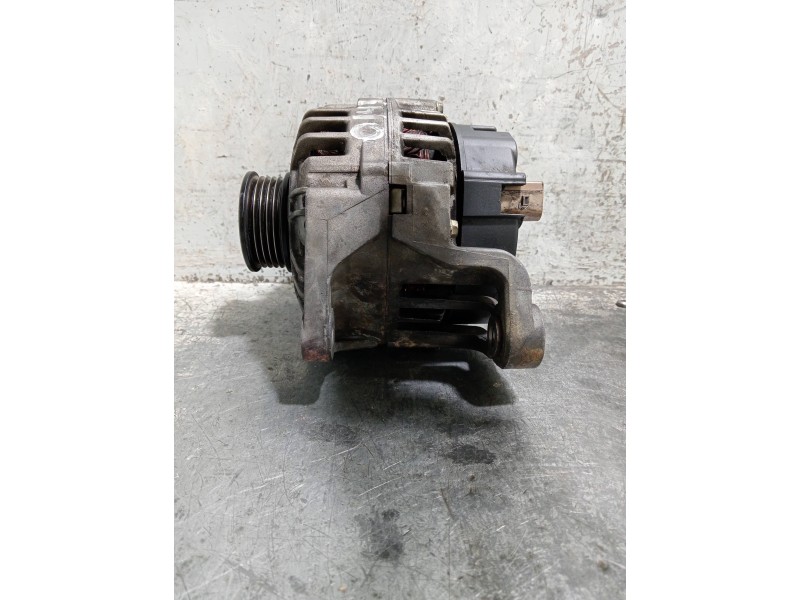 Recambio de alternador para volkswagen passat berlina (3b2) referencia OEM IAM 06B903016D  