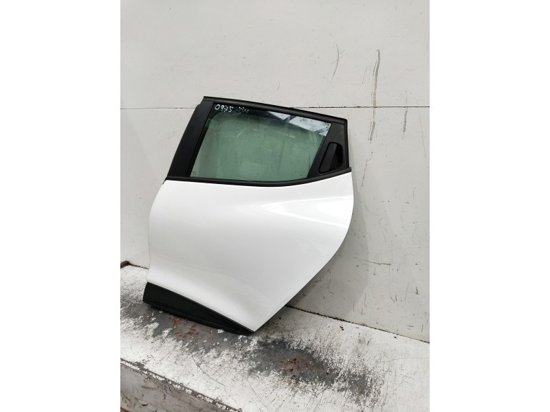 Recambio de puerta trasera izquierda para renault clio iv referencia OEM IAM   5