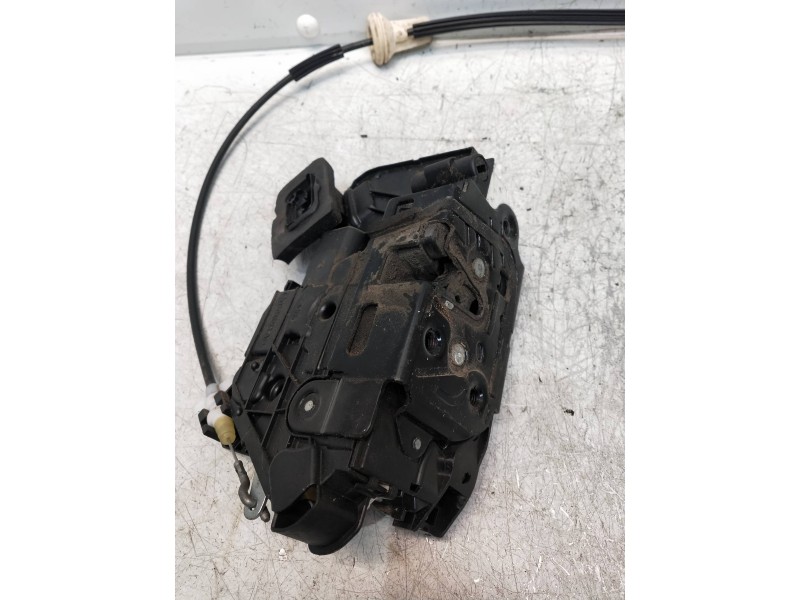 Recambio de motor cierre centralizado delantero derecho para volkswagen golf vi (5k1) advance referencia OEM IAM 5K1837016B  