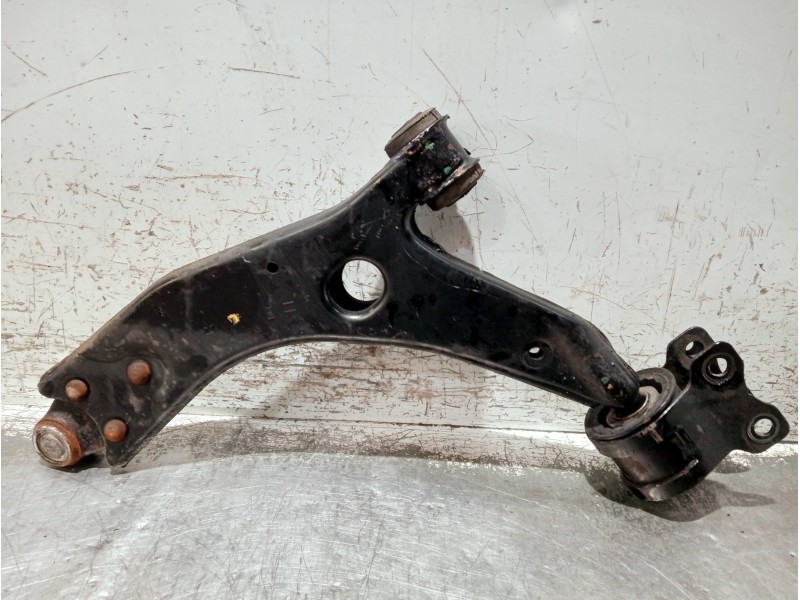 Recambio de brazo suspension inferior delantero derecho para volvo v50 familiar referencia OEM IAM TC2109  