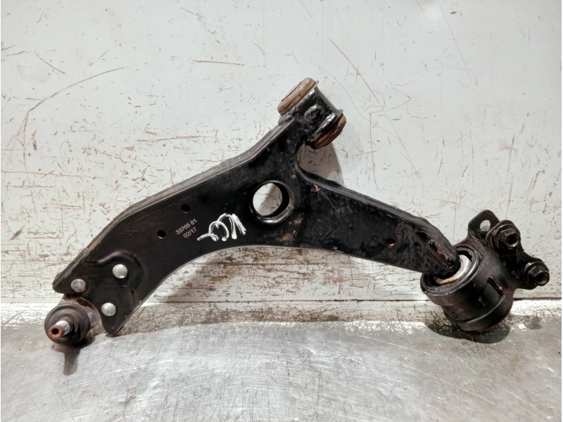 Recambio de brazo suspension inferior delantero izquierdo para volvo v50 familiar referencia OEM IAM 3370501  