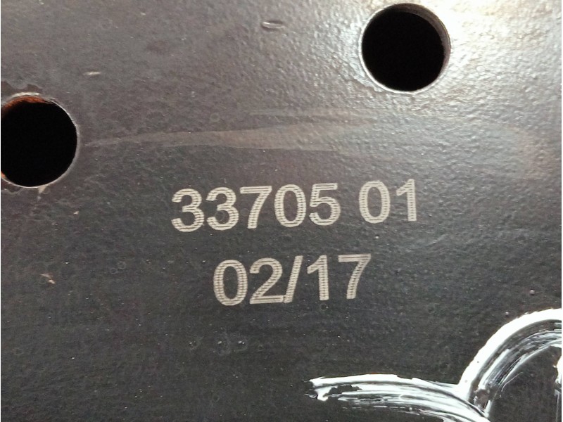 Recambio de brazo suspension inferior delantero izquierdo para volvo v50 familiar referencia OEM IAM 3370501  