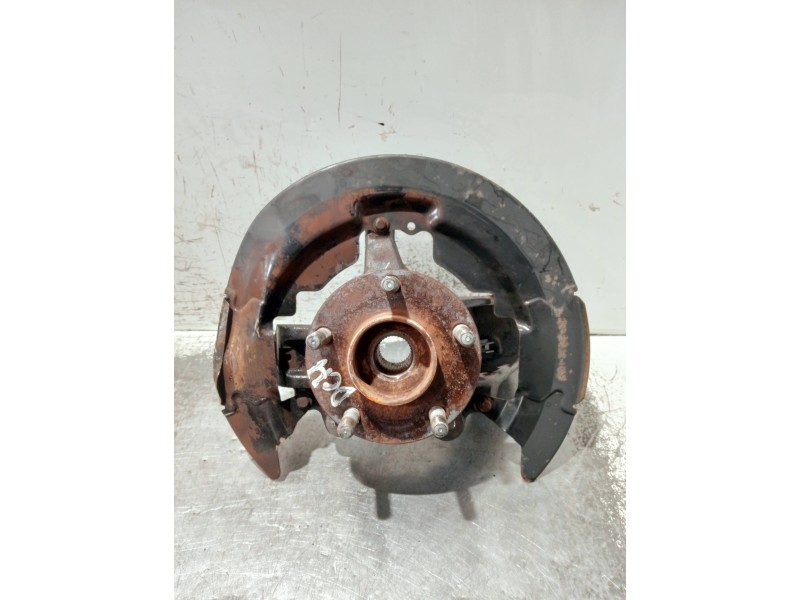 Recambio de mangueta delantera derecha para volvo v50 familiar referencia OEM IAM 3M513K170  