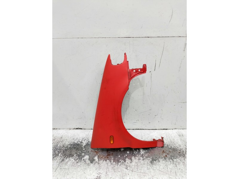 Recambio de aleta delantera derecha para volkswagen polo berlina (6n1) referencia OEM IAM   