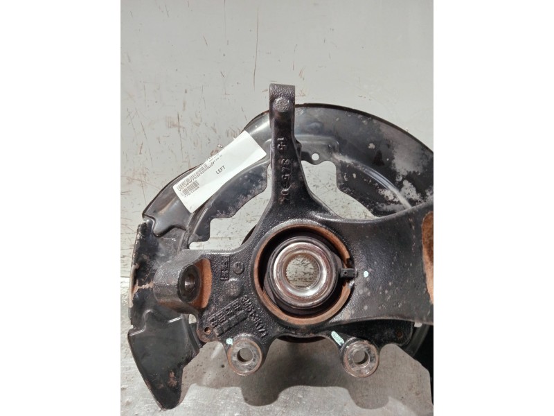 Recambio de mangueta delantera izquierda para volvo v50 familiar referencia OEM IAM 3M513K171  