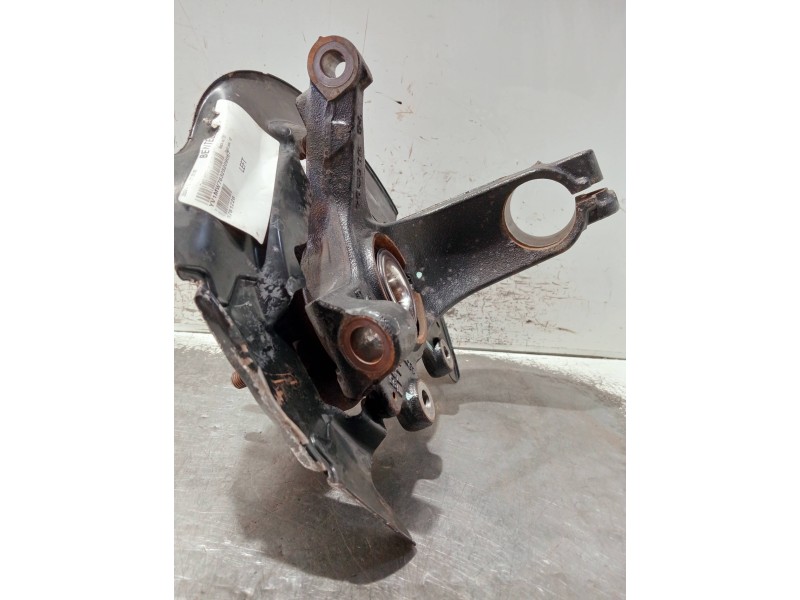 Recambio de mangueta delantera izquierda para volvo v50 familiar referencia OEM IAM 3M513K171  