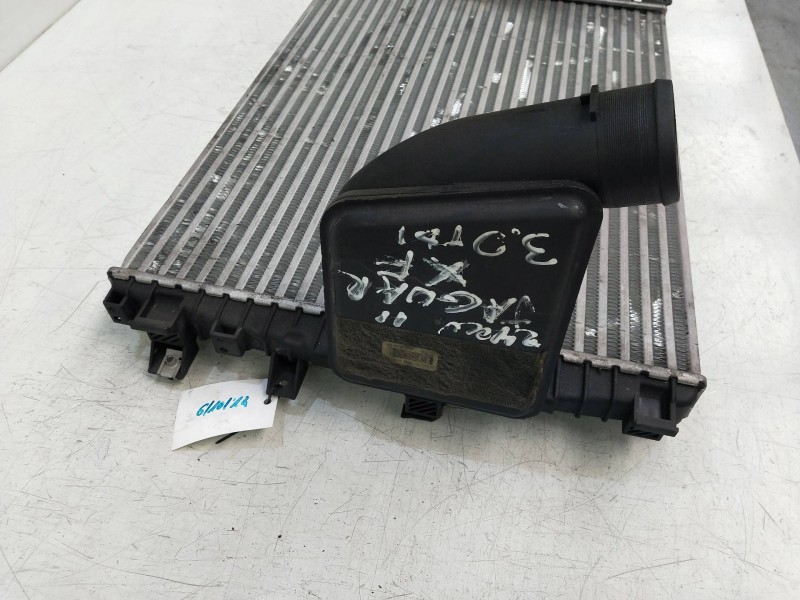 Recambio de intercooler para jaguar xf 3.0 v6 diesel cat referencia OEM IAM   