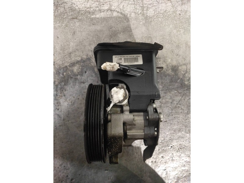 Recambio de bomba direccion para bmw serie 5 berlina (e60) 520d referencia OEM IAM 7693974101  