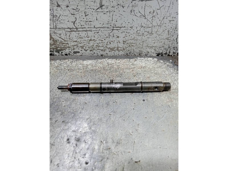 Recambio de inyector para audi a4 avant (8e) referencia OEM IAM 0432133795 059130201F BOSCH