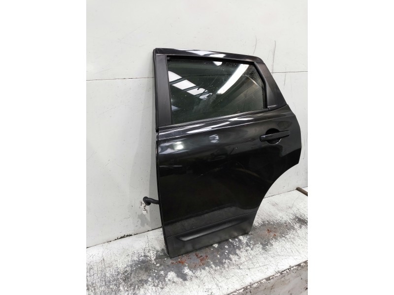 Recambio de puerta trasera izquierda para nissan qashqai (j10) referencia OEM IAM  VER FOTOS PUERTA RAYADA 5P