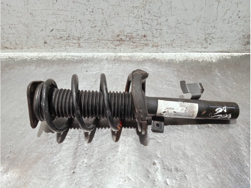 Recambio de amortiguador delantero derecho para volvo v40 referencia OEM IAM P31317922  