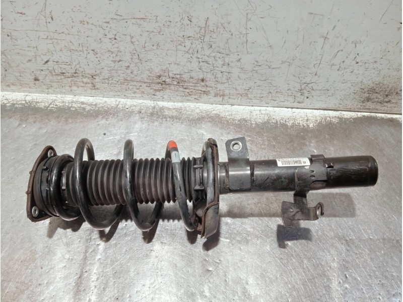 Recambio de amortiguador delantero derecho para volvo v40 referencia OEM IAM P31317922  