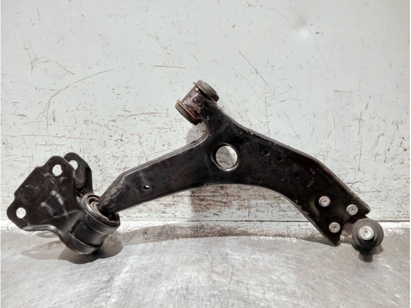 Recambio de brazo suspension inferior delantero derecho para volvo v40 referencia OEM IAM   