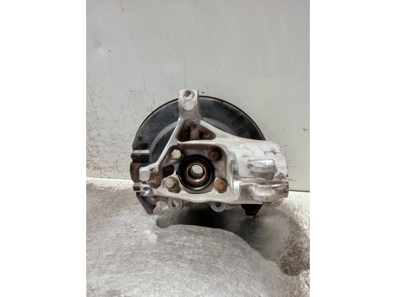 Recambio de mangueta delantera izquierda para volvo v40 referencia OEM IAM 31387650  