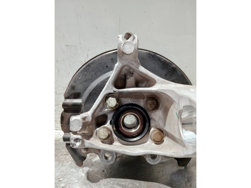 Recambio de mangueta delantera izquierda para volvo v40 referencia OEM IAM 31387650  