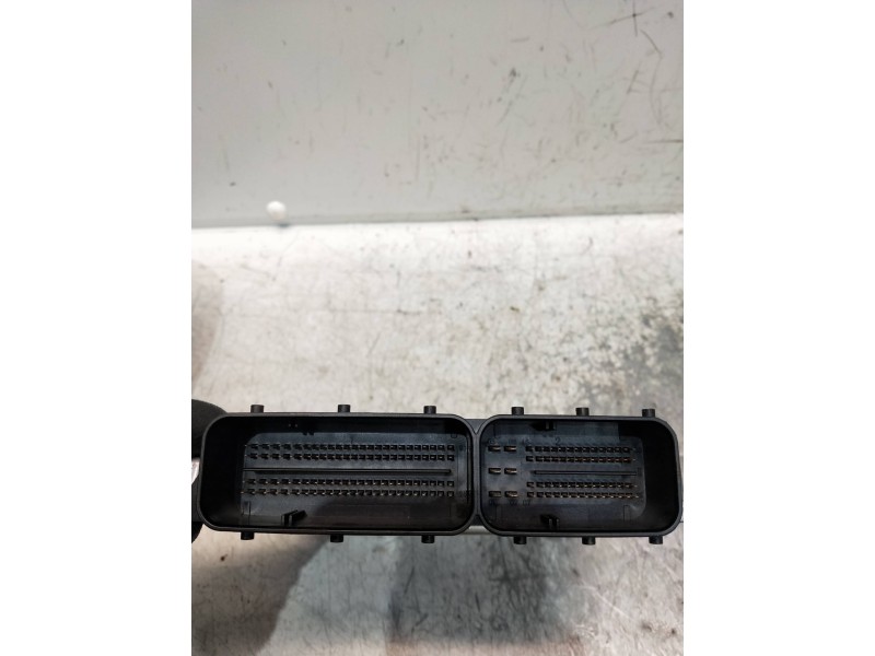 Recambio de centralita motor uce para bmw serie 3 compact (e46) referencia OEM IAM 0281010565 7789572 