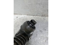 Recambio de inyector para volkswagen caddy ka/kb (2k) kombi referencia OEM IAM 0414720313 038130073BN BOSCH 2