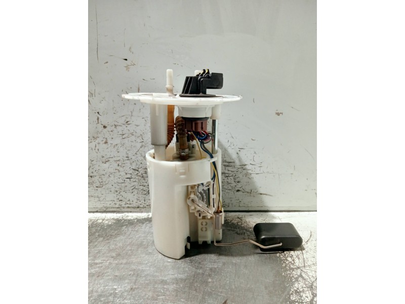 Recambio de bomba combustible para chevrolet kalos referencia OEM IAM 96447642  