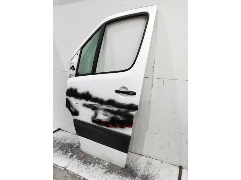 Recambio de puerta delantera izquierda para mercedes sprinterii caja cerrada (desde 01.06) referencia OEM IAM   5P