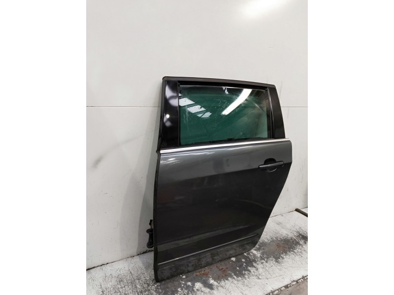 Recambio de puerta trasera izquierda para peugeot 5008 referencia OEM IAM   5P